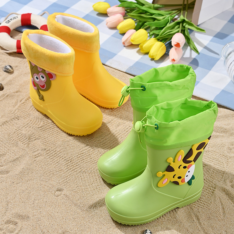Cartoon Kidsren's Rain Boots, Non-Slip Water Shoes, Boys and Girls Rain Boots, Fleece-Lined, Medium and Large Kidsren's Water Boots, Student Waterproof Rubber Shoes
