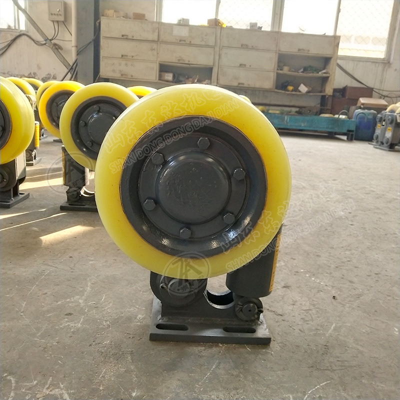 现货齐全L50滚轮罐耳 抗油性抗水性L50滚轮罐耳