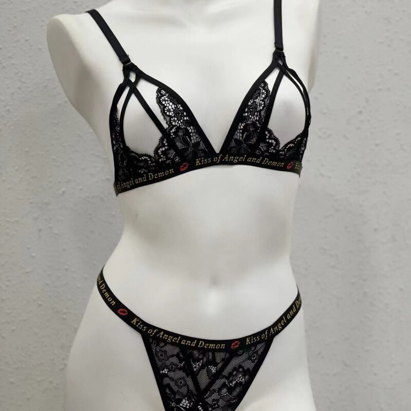 American and Italian Style No-Take-Off Series Bare-Chest Thong Lace Bondage Erotic Teasing Open-Chest Seductive Lingerie Set American and Italian Style No-Take-Off Series Bare-Chest Thong Lace Bondage Erotic Teasing Open-Chest Seductive Lingerie Set