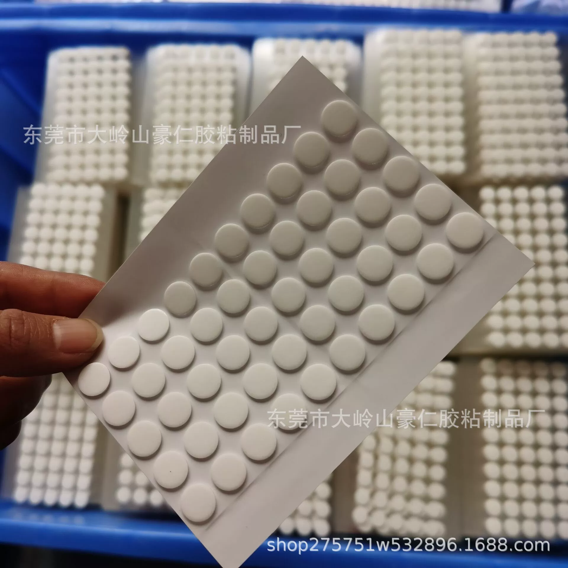 Оптовая продажа в наличии белая бумага акриловая немаркая двусторонняя клейкая наклейка украшение автомобильной куклы в горошек Прозрачный съемный двусторонний клей