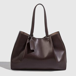 Purse, capacious bag