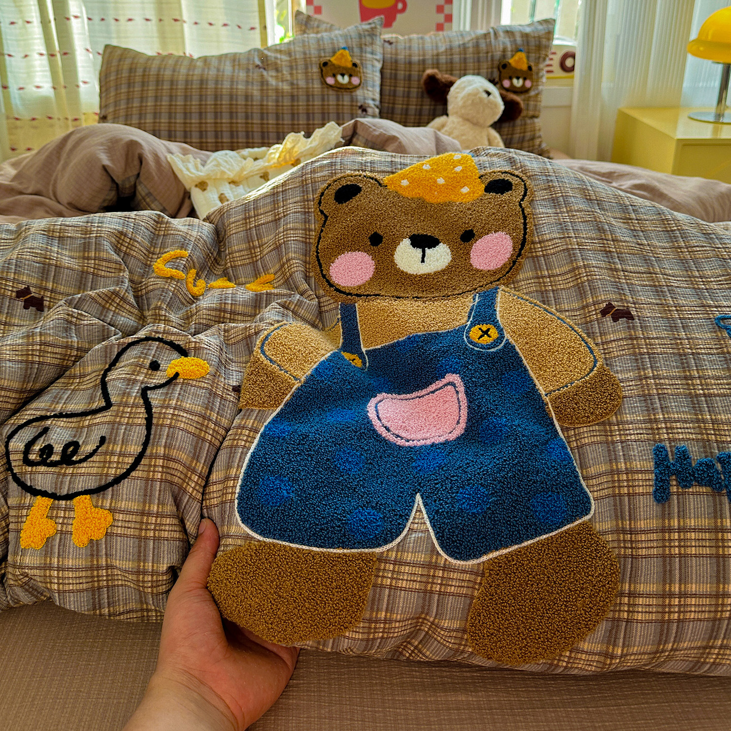 Madre y bebé clase A toallas de dormir desnudas bordadas de algodón puro cuatro piezas de cama sábanas super suaves cubierta cama dormitorio Kasa tres cuatro piezas de conjunto
