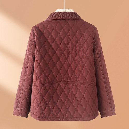 A cotton coat that combines fashion and comfort, bringing you endless warmth and confidence.