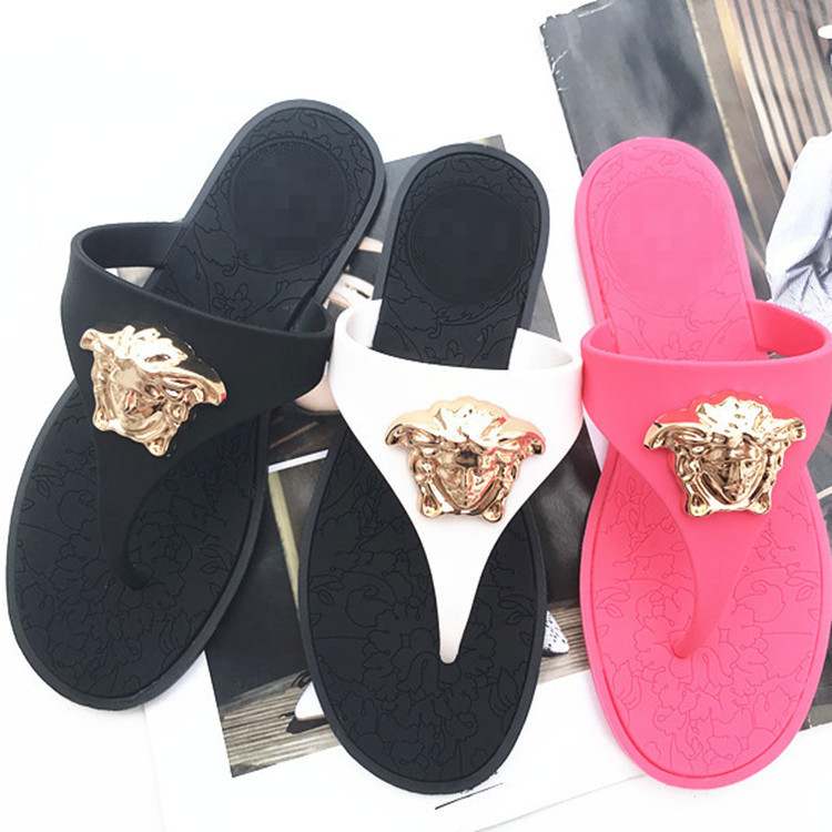 2022 new cross-border Women's flip-flops jelly flat women's slippers Avatar with face flip-flops casual shoes beach shoes