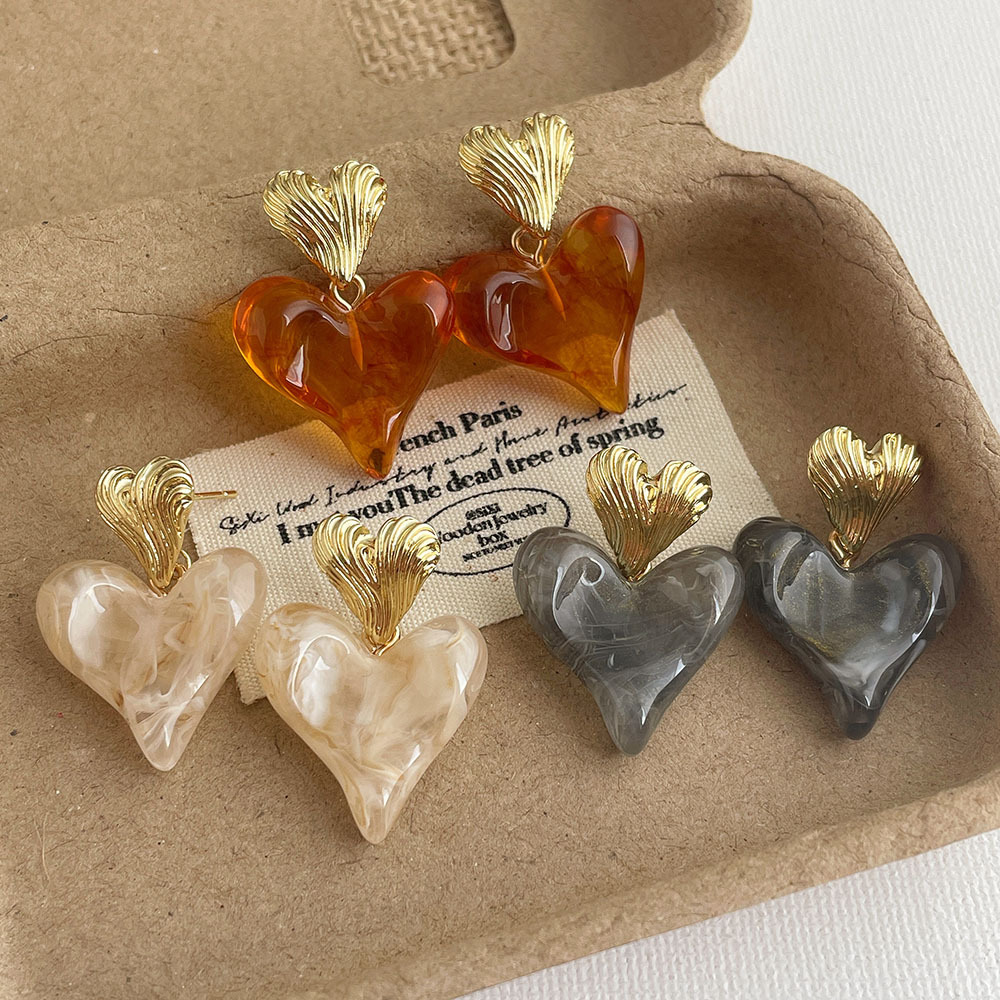 11g Weight 925 Sterling Silver Ear Needle Material Drop Earrings Classification 1 Pair Quantity Daily Occasion Resin, Copper Alloy Material Heart Shape Pattern Women's Gender Plating Design Vintage Style, Sweet Style 1 Pair Vintage Style Sweet Heart Shape Plating Resin Copper Alloy Drop Earrings 3