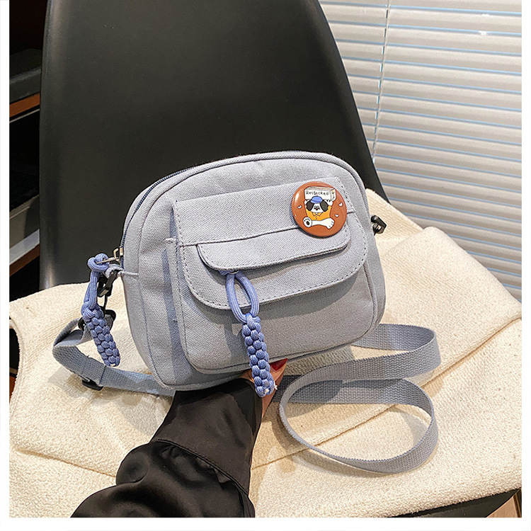 Women's Small Canvas Solid Color Basic Zipper Shoulder Bag display picture 2