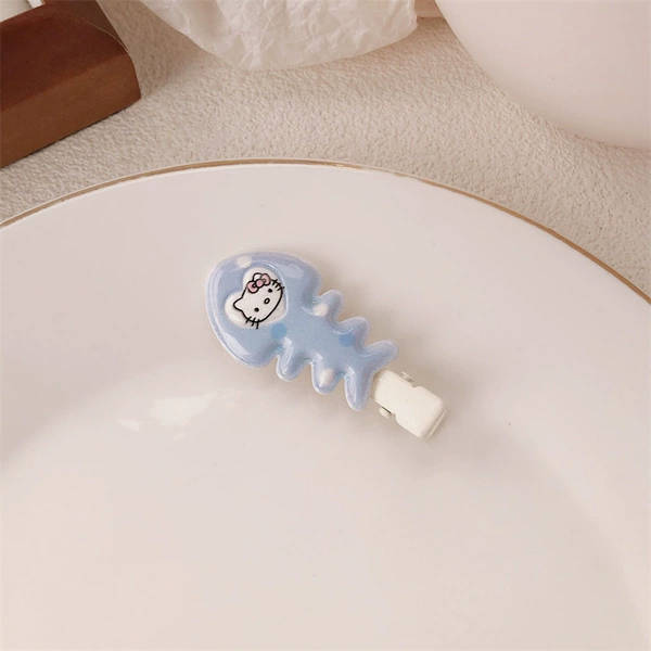 D5808 Blue Fishbone Traceless Clip