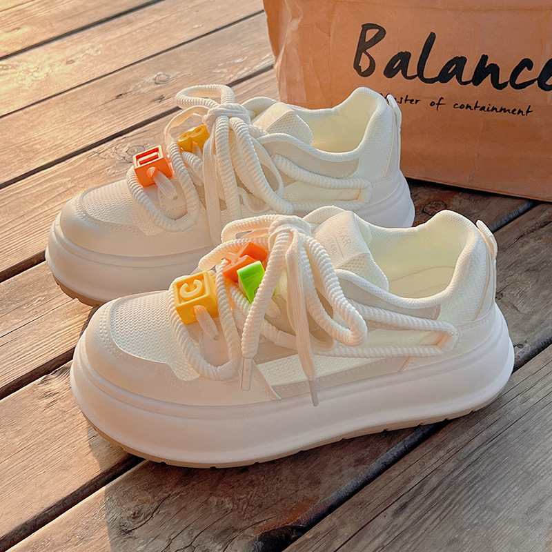 Zapatos de mujer de verano zapatos blancos nuevos zapatos de malla transpirables zapatos casuales zapatos deportivos