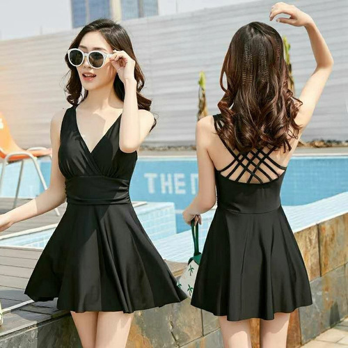 Swimsuit, one-piece, slimming, solid color, conservative, fashionable, fairy-like, backless, suitable for beach and hot spring swimming.