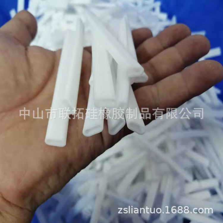 白色硅胶灯条套管椭圆硅胶导光条  透光硅胶保护套管遮光 可定做