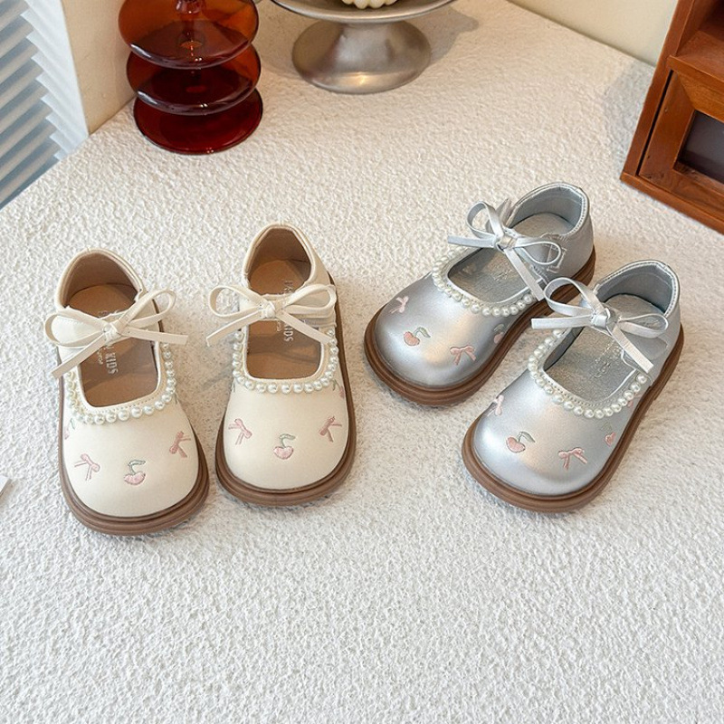 Autumn New Girls' Leather Shoes, Children's Sweet Cherry Bow Princess Shoes, Children's Leather Shoes, Pearl-Edged Soft-Soled Shoes