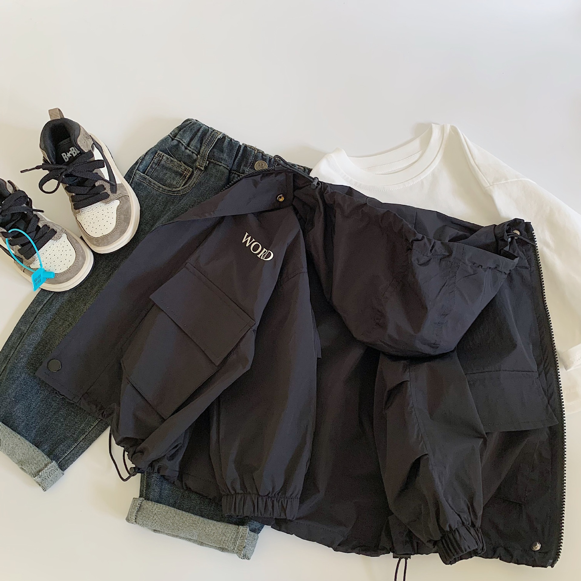 Mai Bao chaqueta infantil 205 primavera y otoño nueva chaqueta de estilo extranjero para niños de mediano y medio estilo coreano guapo traje de asalto universal