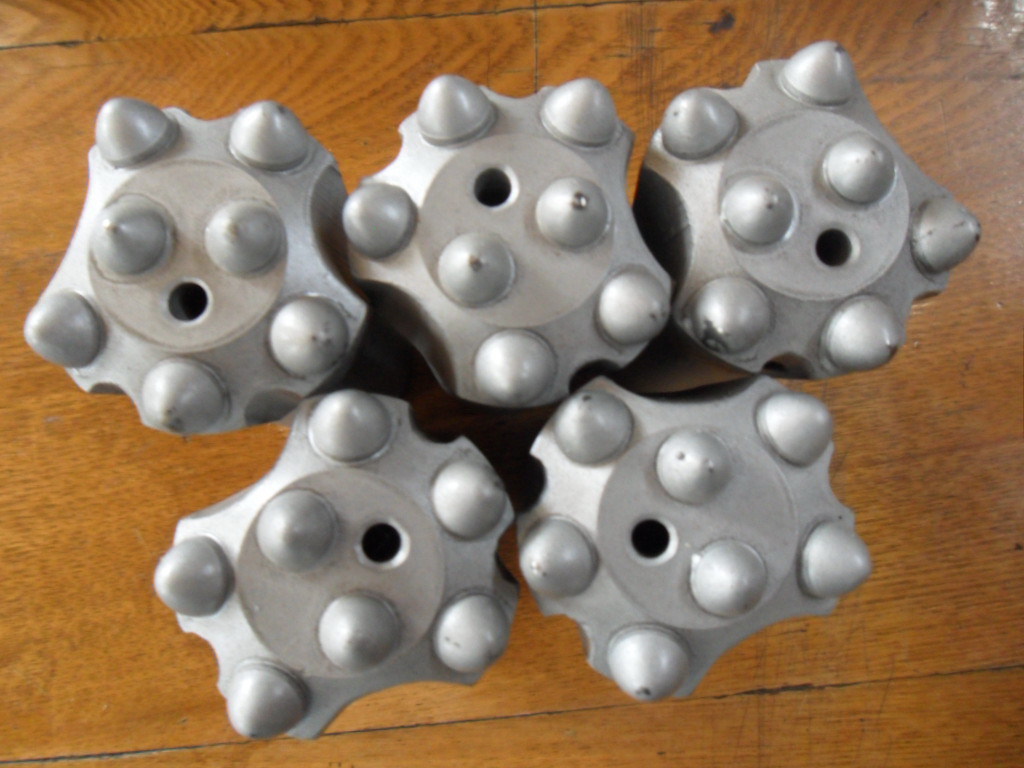 R25球齿钎头 R28球齿钎头 螺纹钻头 threaded button bit