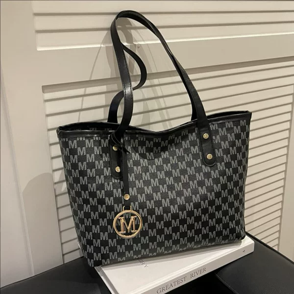 Large-Capacity Commuter Tote Bag, Fashionable Printed Large Bag for Women, 2026 New Style, College Student Class Commute Shoulder Bag