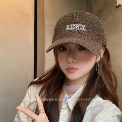 2025秋季新款大头围女时尚豹纹显脸小棒球帽子街头重工弯檐鸭舌帽
