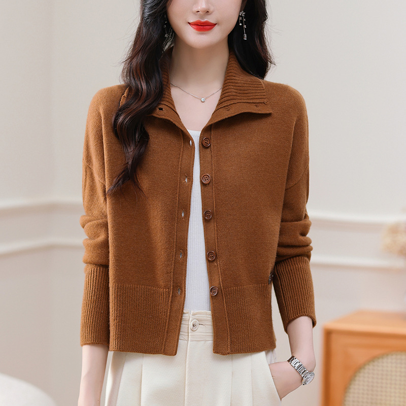 External Woven Spring and Autumn Western Style New Arrival Sweater Coat Short Women's Single Breasted Fashion Lapel Wool Knitwear Cardigan Women