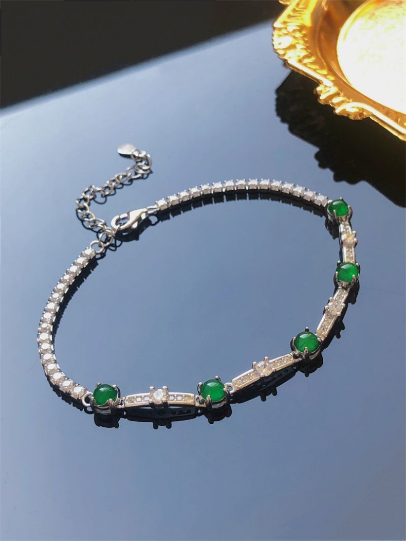 Vòng tay ngọc bích tự nhiên băng mặt trời 925 bạc dát mặt trứng bầu khóa an toàn chi tiết 45