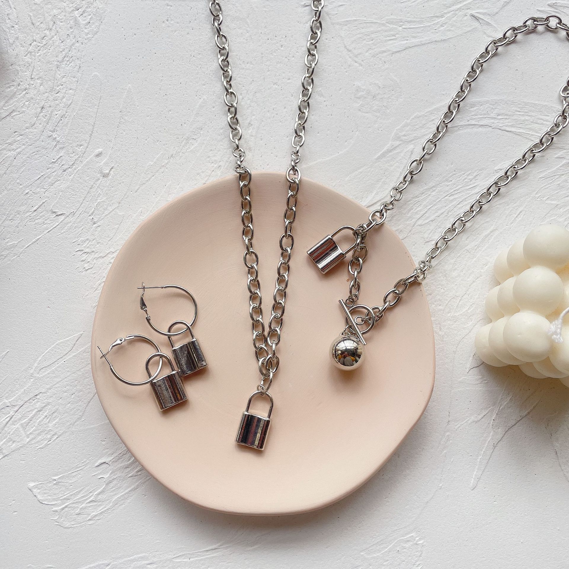 歐美風金屬球直棒OT項鏈女 ins潮款暗黑風鎖頭钛鋼項鏈情侶鎖骨鏈