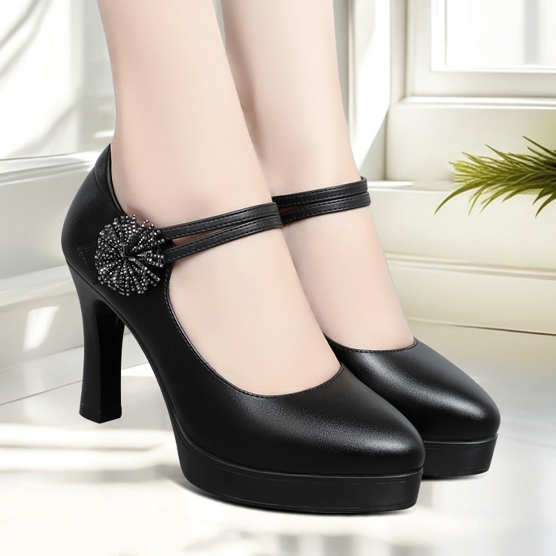 Versatile solid color elegant shallow single shoes, stylish black women's shoes, slimming cheongsam mom shoes, chunky heel, wear-resistant, suitable for runway shows Versatile solid color elegant shallow single shoes, stylish black women's shoes, slimming cheongsam mom shoes, chunky heel, wear-resistant, suitable for runway shows