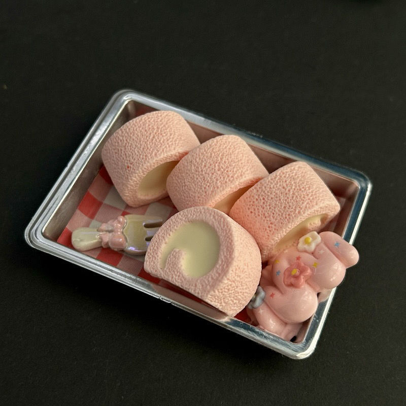 딸기 케이크 롤