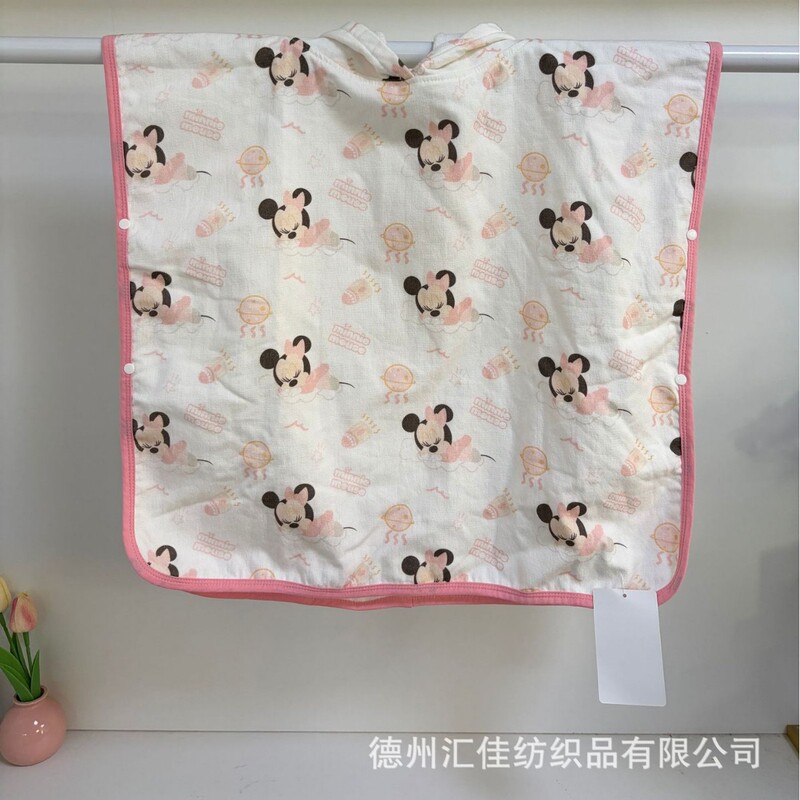 Manufacturer Wholesale Cotton Plain Weave Printed Cartoon Mickey Mouse Children's Hooded Cape Bath Towel with Hood