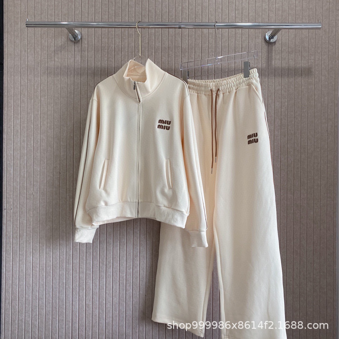 mm24秋季新款时尚拼皮刺绣字母套装立领长袖拉链外套+松紧腰长裤