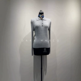 女式毛呢外套;休闲裤;女式衬衫