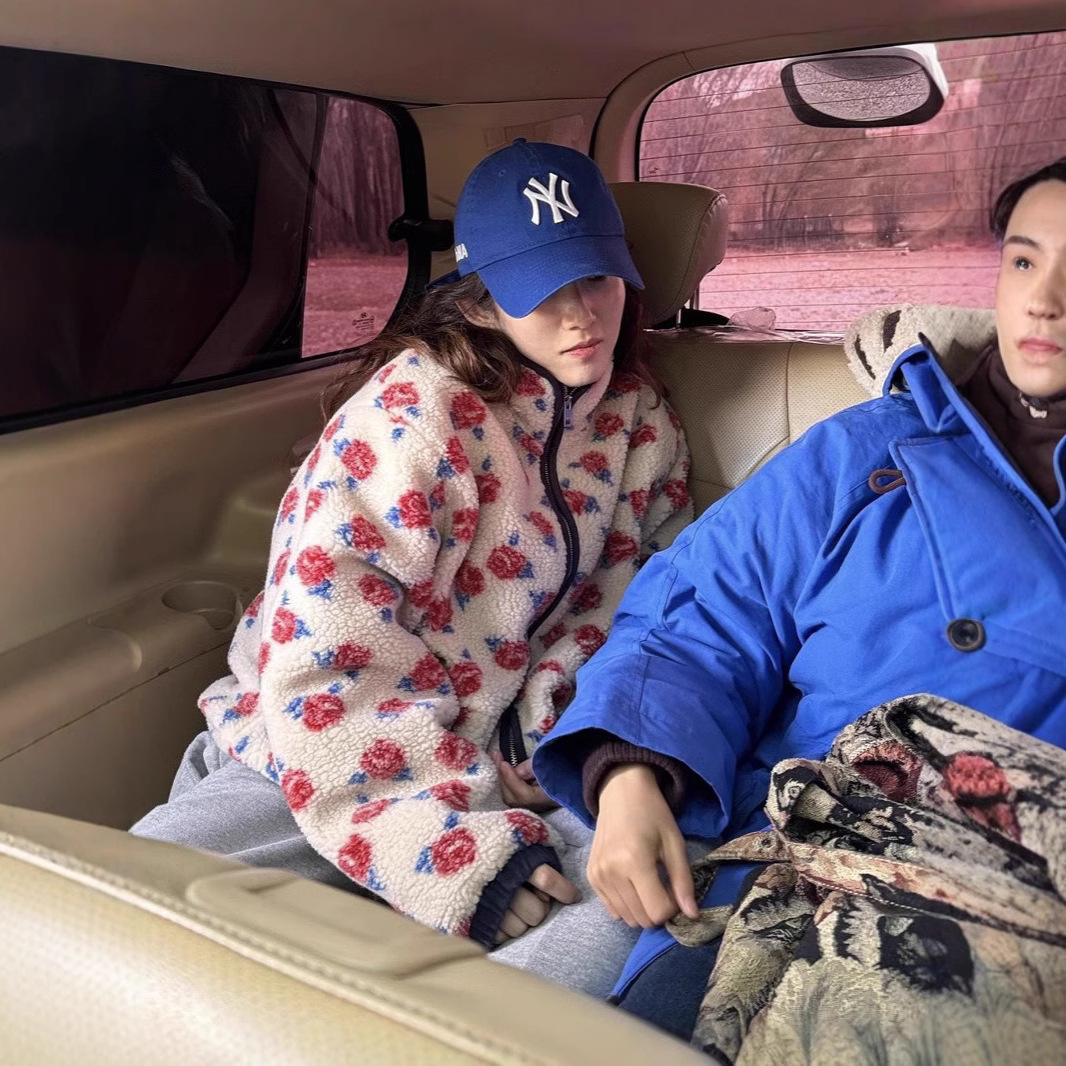 现 韩国东大门si*nne立领摇粒绒外套韩系氛围复古玫瑰花拉链夹克