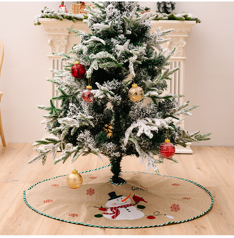 Saia para árvore de natal em linho com patch de boneco de neve_voghion.com