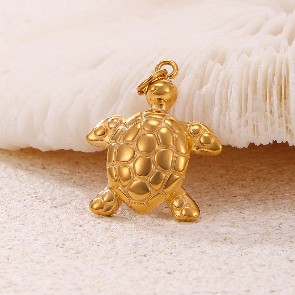 Moda misteriosa OL estilo personalidad colgante de acero inoxidable 18k oro real transfronterizo solo para los fabricantes de bombas europeas y americanas al por mayor