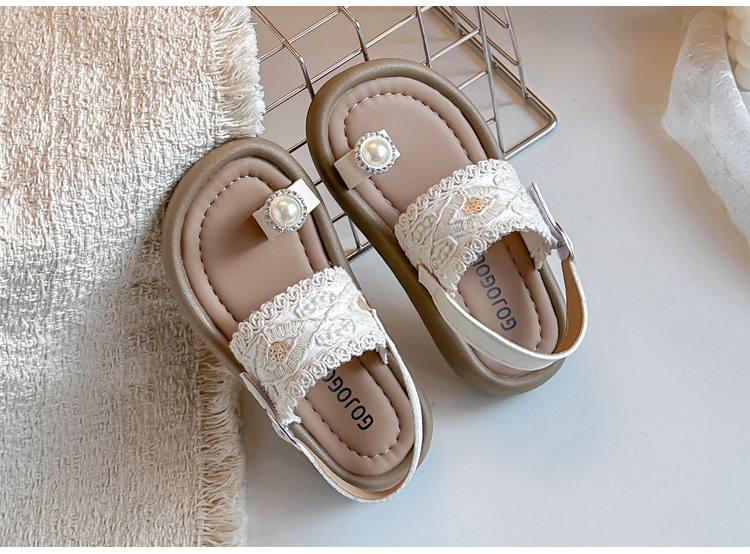 Meisjes sandalen met parels en antislipzool voor de zomer_voghion.com
