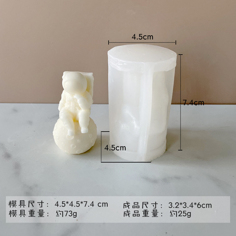 Jiahuimei Luna astronauta cubo de hielo molde DIY dibujos animados mini astronauta aromaterapia vela silicona abrasivo herramienta