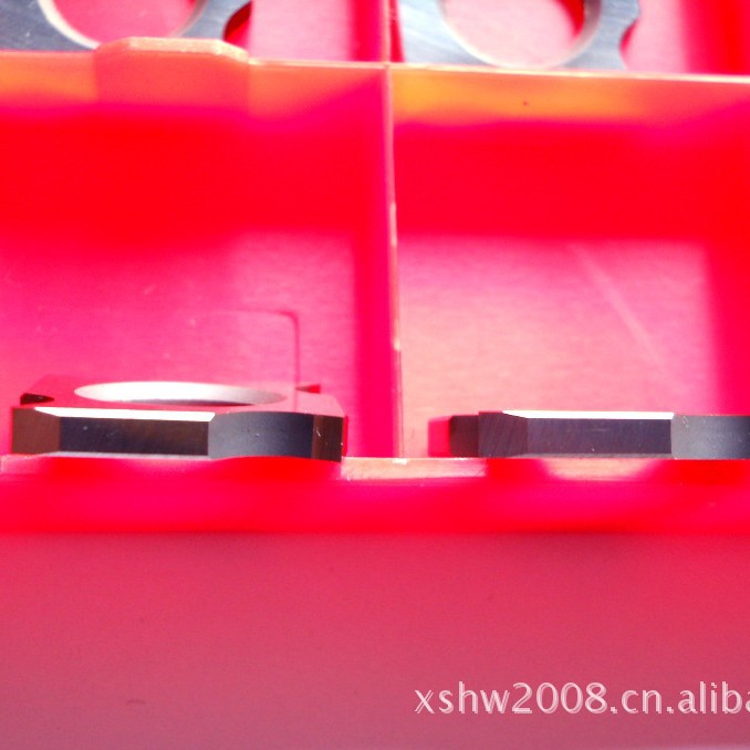 舍弃式螺旋刀片18×18×1.95机用硬质合金刀片