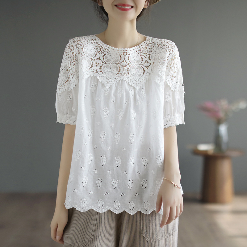 Ancient coffee clothing artistic lace stitching hollow top women's summer new short sleeve slimming retro embroidered T-shirt