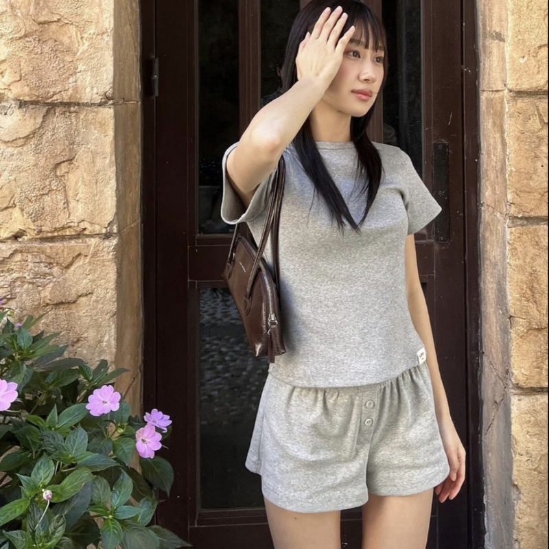 Glowny Basic Embroidered Label Home Clothes suit Short-sleeved Vest Shorts Short Skirt Hot Girls Slim-fit All-match Top Glowny Basic Embroidered Label Home Clothes suit Short-sleeved Vest Shorts Short Skirt Hot Girls Slim-fit All-match Top