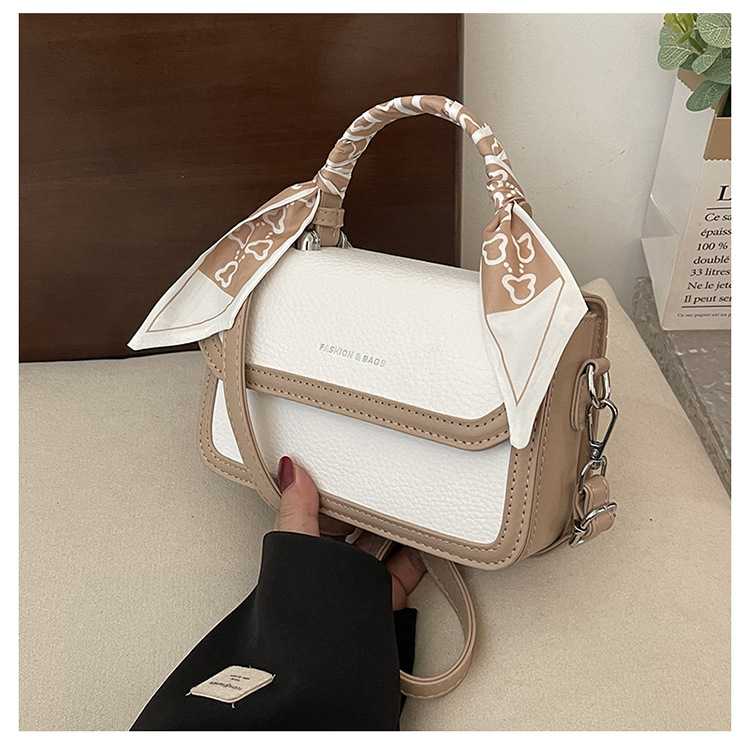 Bolso retrógrado en línea para mujeres 2024 nuevo estilo coreano de color de estilo extranjero bolso de hombro