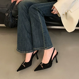 女式时装单鞋;高跟凉鞋