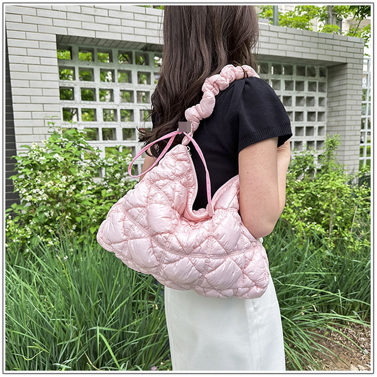 Wandering Cloud Bag Bubble Pleated Shoulder Crossbody Bag Handbag_voghion.com