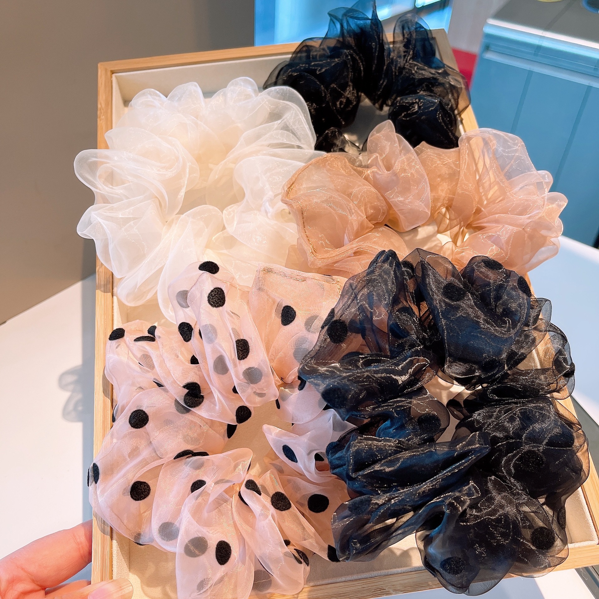 8g Weight Festival Occasion Organza Material Geometric Pattern Women'S Gender Retro Style Khaki, White, Black Color Retro Organza Polka Dot Hair Scrunchies Wholesale Nihaojewelry 1