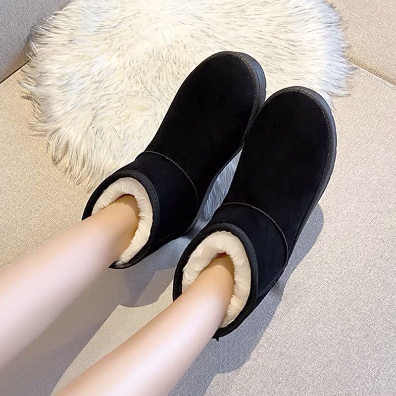 Botas de nieve del noreste de las mujeres en invierno de 2025 nuevos zapatos casuales de algodón de mujer con zapatos de nieve de terciopelo calientes