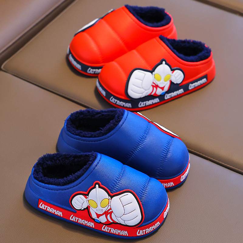 Zapatillas de algodón para niños 2024 nuevo tipo de dibujos animados Ultraman bolsas de invierno para niños con zapatos de algodón impermeables para bebés de niñas