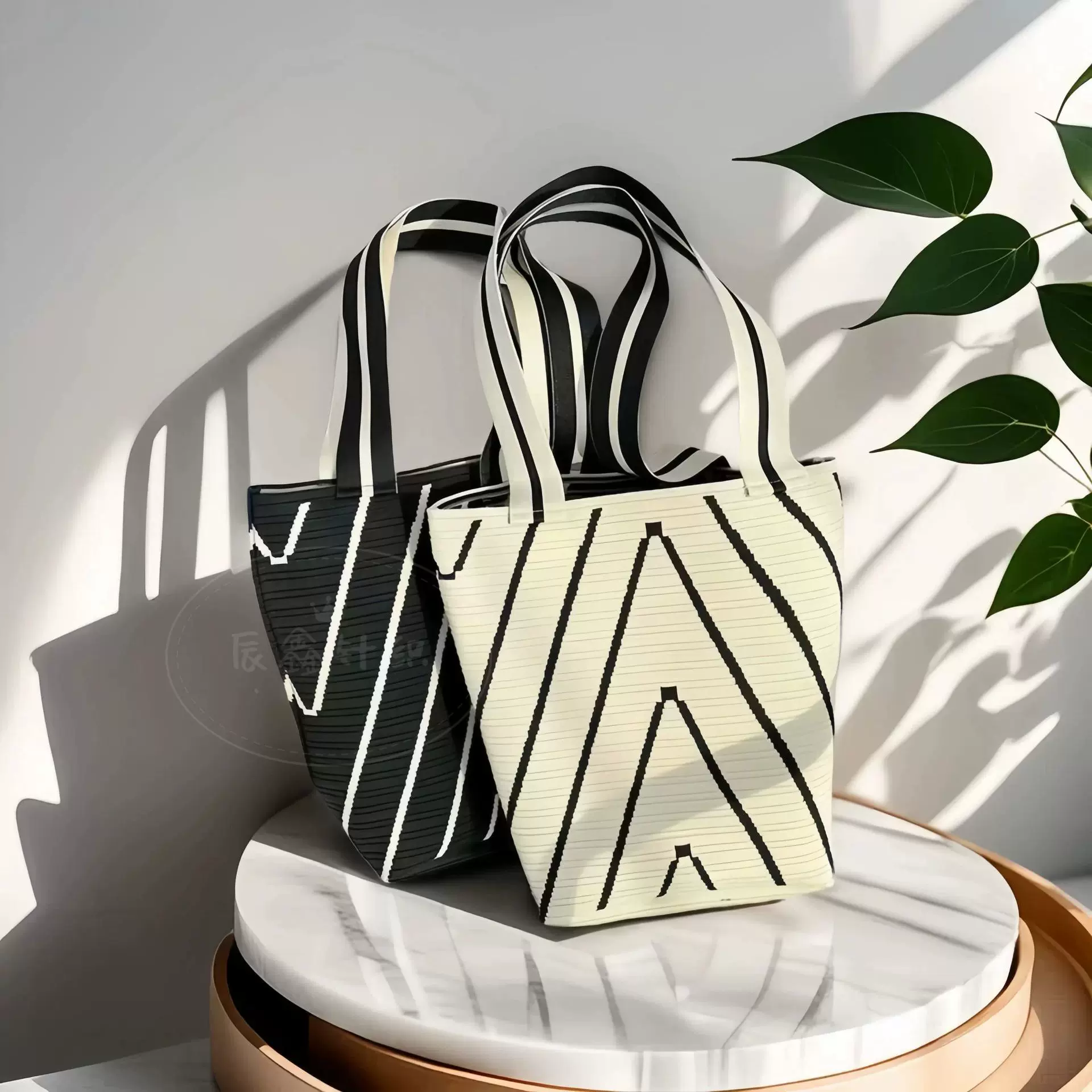 厂家直供2024新款单肩包百搭条纹水桶包女士手提包跨境批发针织包