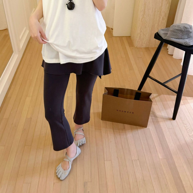 Multiple Ways to Wear It【Digm】Minimalist and Relaxed Style, Solid Color Two-Piece Set, Designed to Slim and Flatter, Slightly Flared Casual Pants
