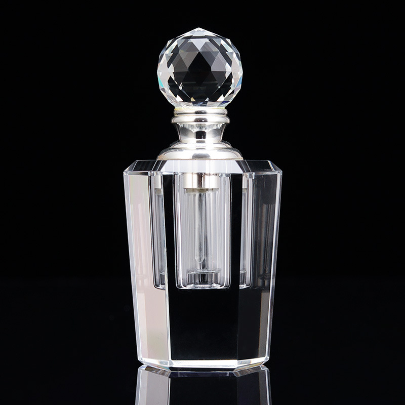 厂家供应人体香水瓶订作刻字外贸高质量K9水晶水晶精油瓶批发