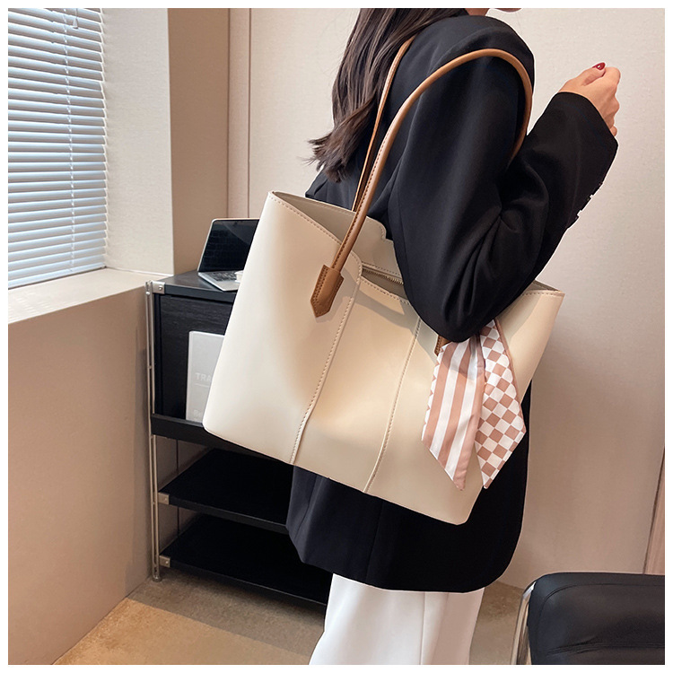 Versatile Women's Shoulder Bag Simple Commuter Tote Crossbody_voghion.com