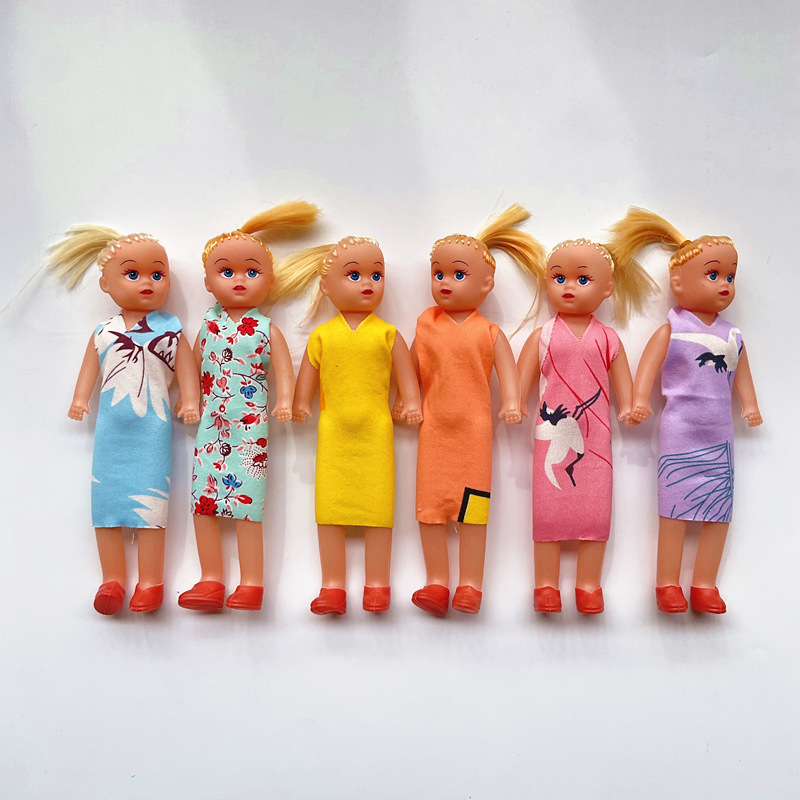 Solo Bolso Barato DIY Barbie Doll Girl Fat muñeca juguete de los niños 1 yuanes puesto empuje exportación comercio exterior