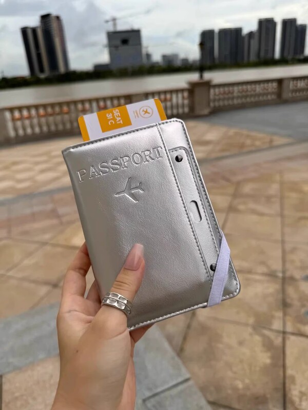 小众韩系银灰色护照夹高颜值出国旅游身份证件收纳套卡包高级感|undefined
