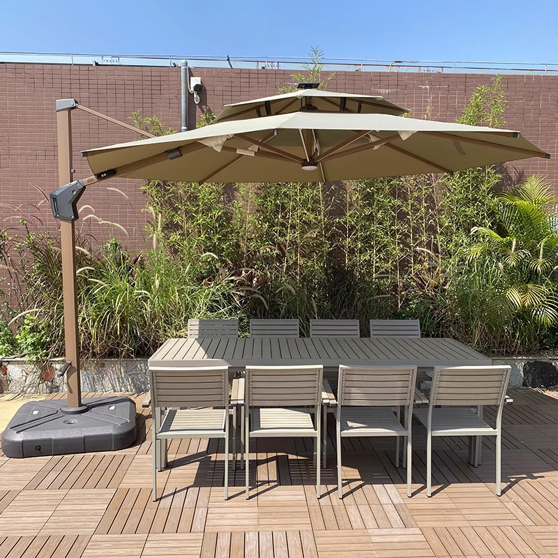 Mesas y sillas de comedor de balcón al aire libre nórdico Patio de la villa Sala de sol Jardín del hotel Recreación al aire libre Cuerda de ocio Muebles de silla de ratán