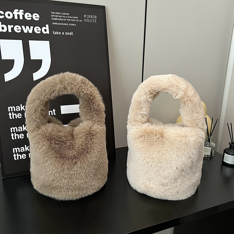 Cute plush bag, fluffy bucket bag, trendy handbag, large-capacity furry bag, new cross-border women's bag