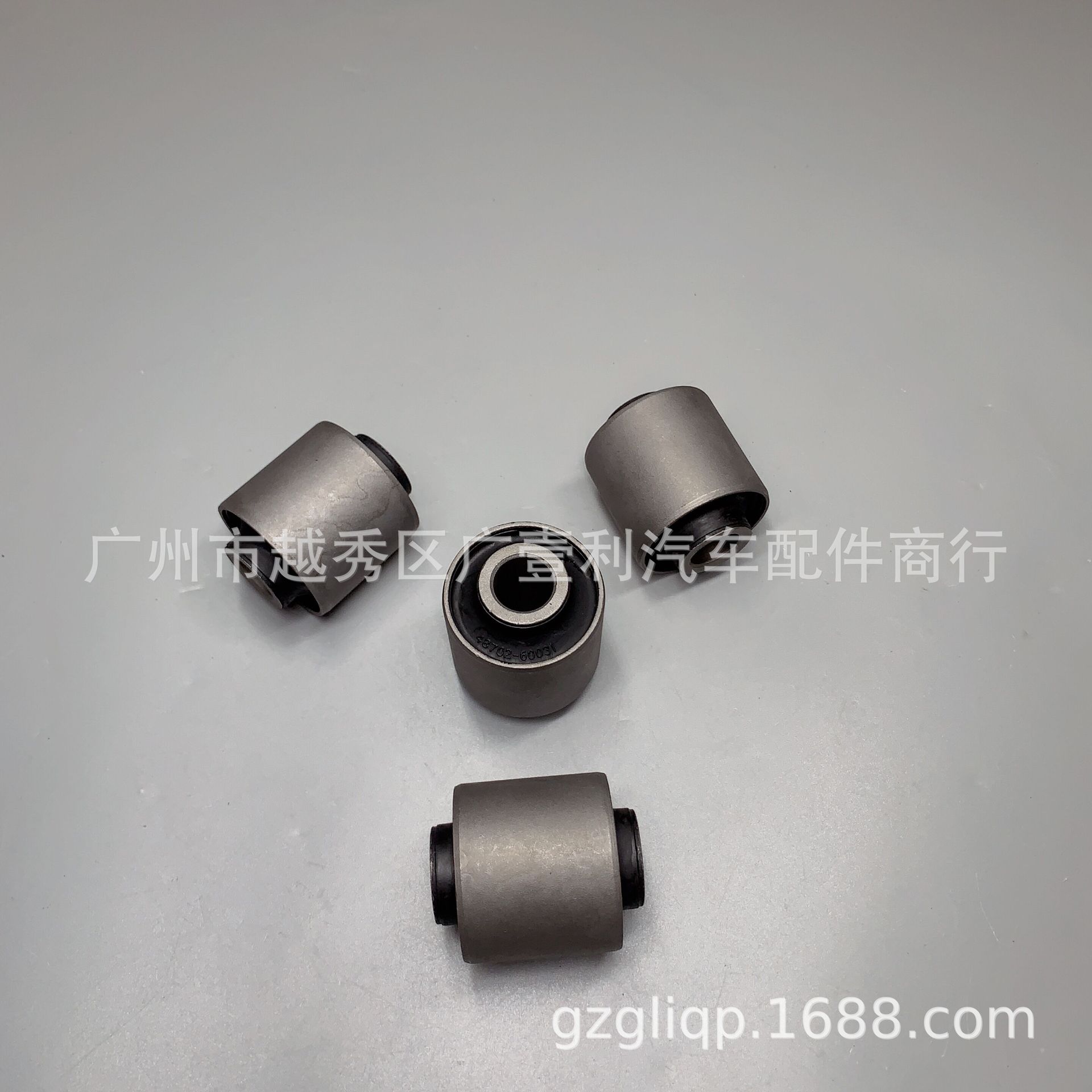 Suitable for 48702-60031 48702-60030 FZJ80 HZJ79 4500 rear pull rod rubber sleeve